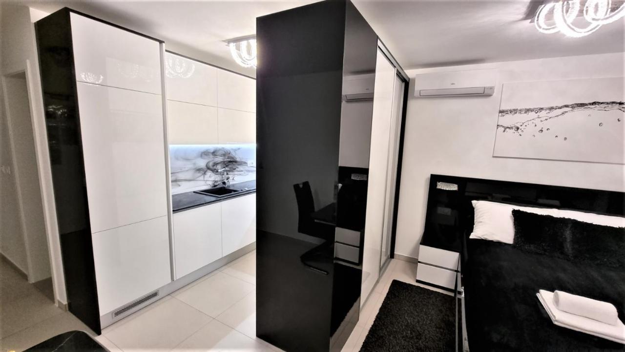 Bartol Luxury Apartments Krk Croatia, With Own Hot Tub - Whirlpool Krk Town Εξωτερικό φωτογραφία