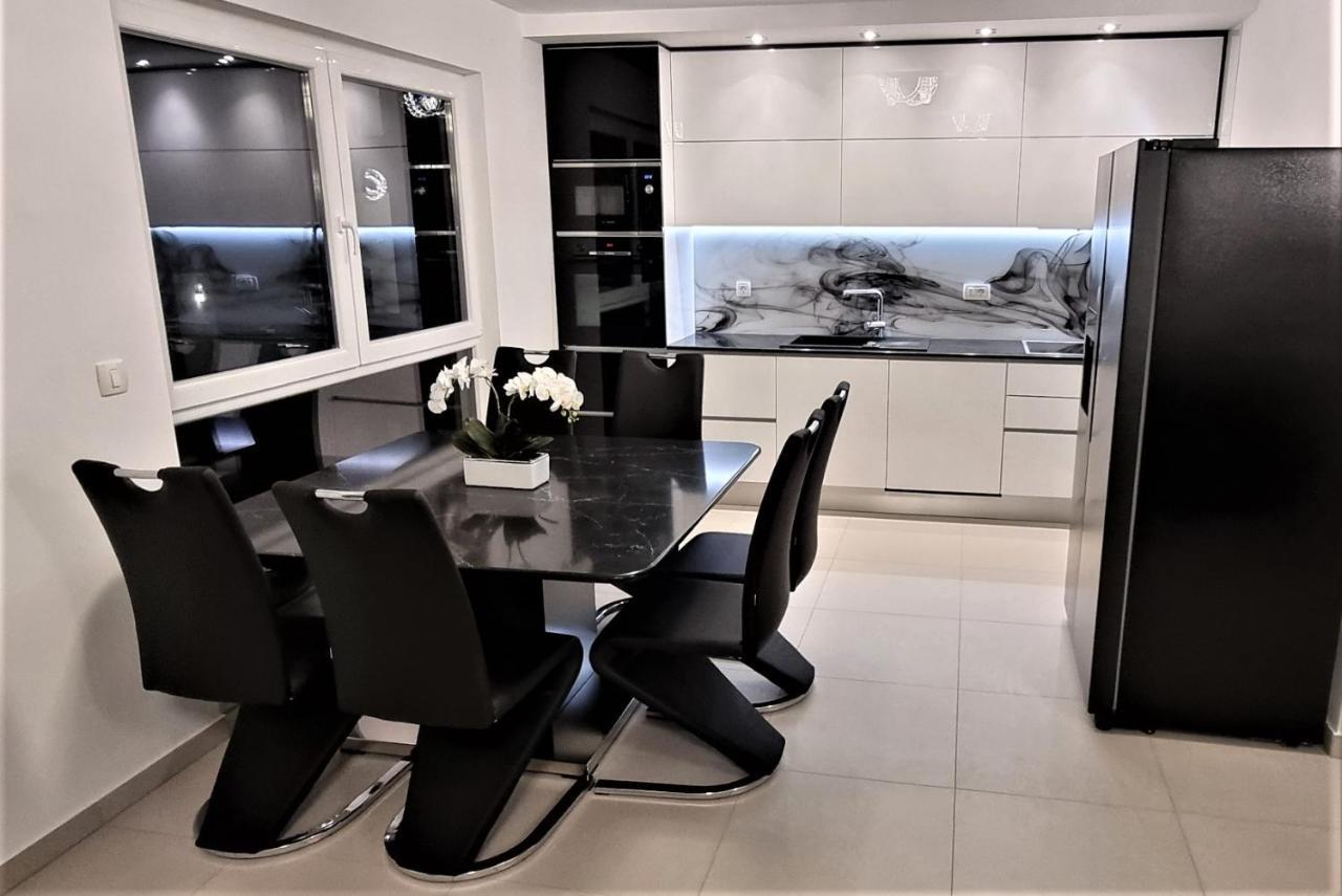 Bartol Luxury Apartments Krk Croatia, With Own Hot Tub - Whirlpool Krk Town Εξωτερικό φωτογραφία