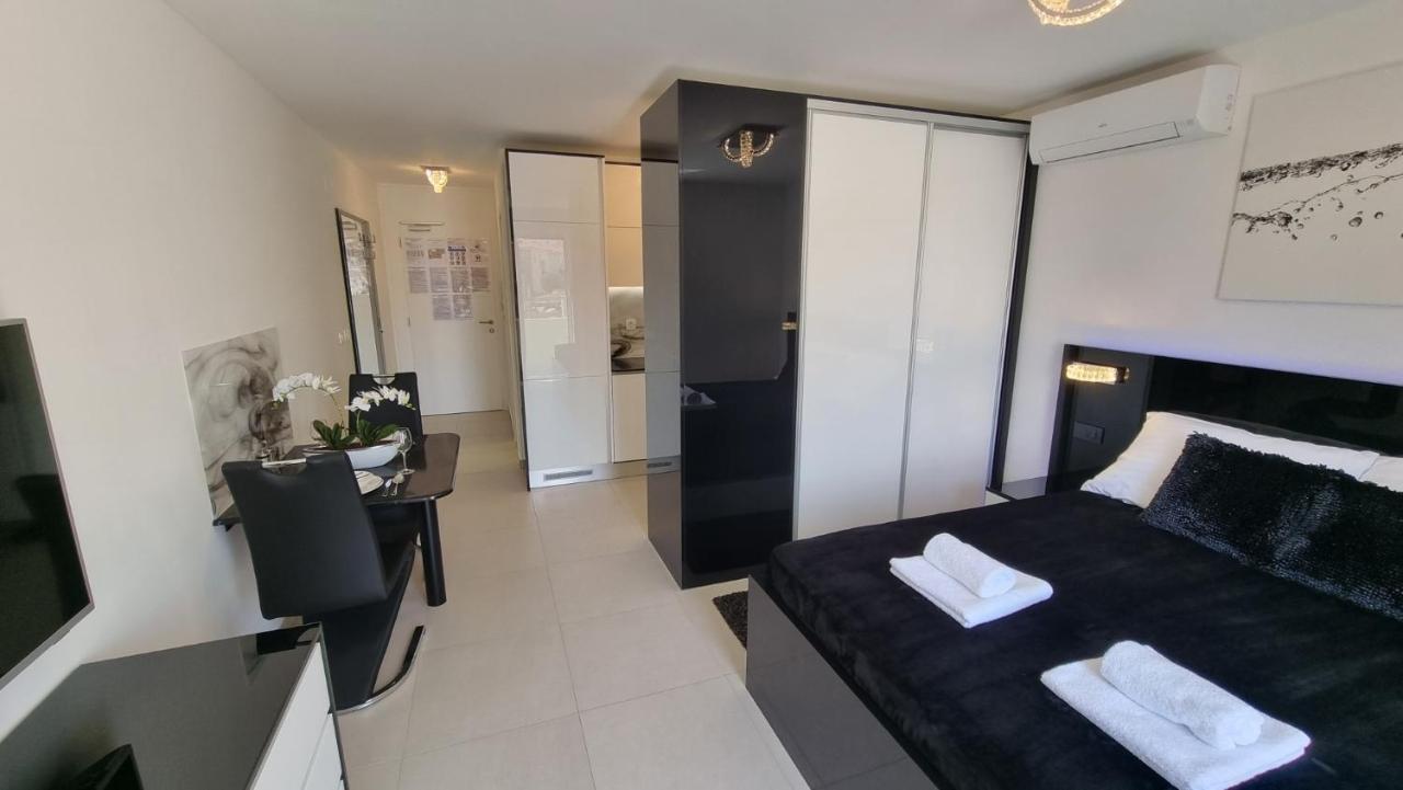 Bartol Luxury Apartments Krk Croatia, With Own Hot Tub - Whirlpool Krk Town Εξωτερικό φωτογραφία
