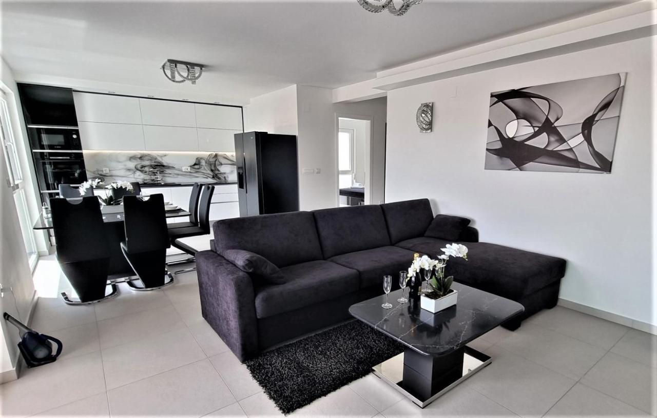 Bartol Luxury Apartments Krk Croatia, With Own Hot Tub - Whirlpool Krk Town Εξωτερικό φωτογραφία