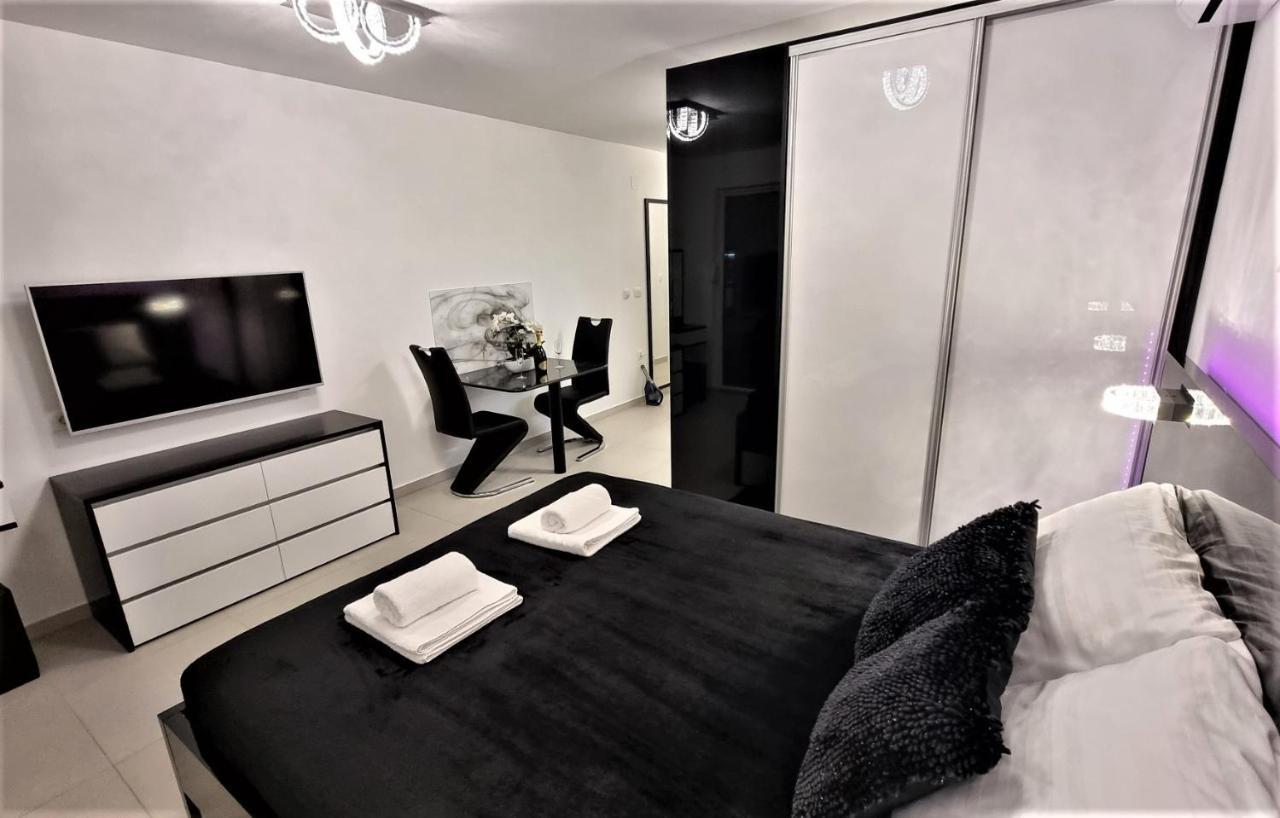 Bartol Luxury Apartments Krk Croatia, With Own Hot Tub - Whirlpool Krk Town Εξωτερικό φωτογραφία