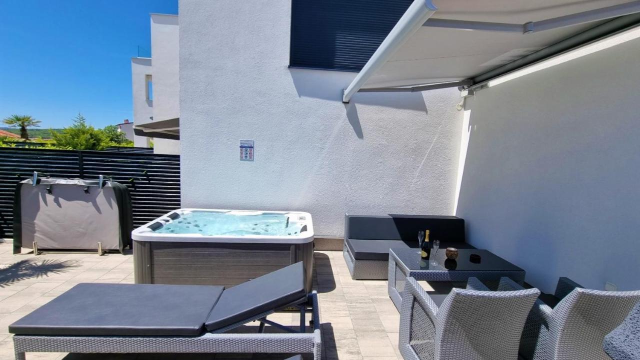 Bartol Luxury Apartments Krk Croatia, With Own Hot Tub - Whirlpool Krk Town Εξωτερικό φωτογραφία