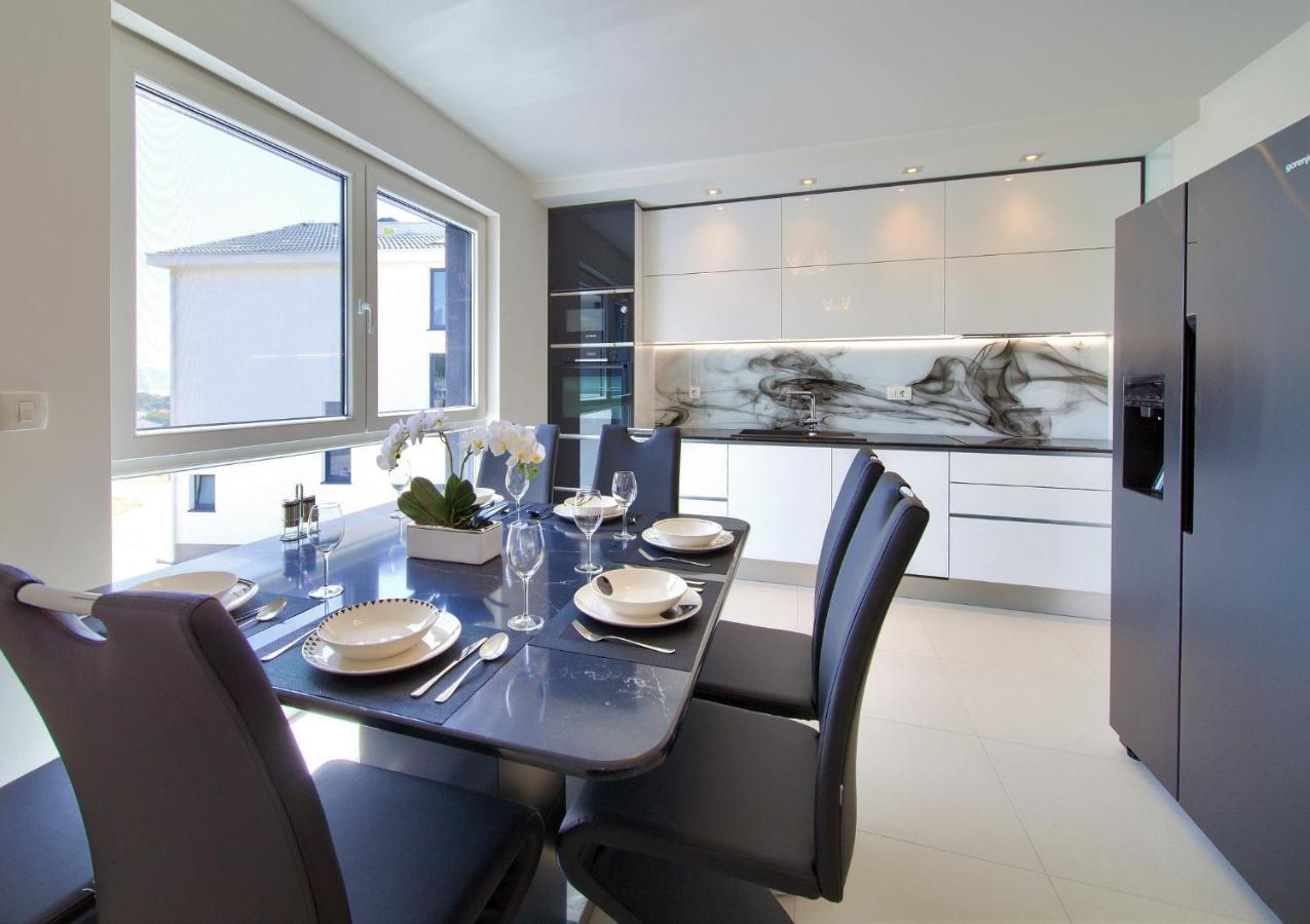 Bartol Luxury Apartments Krk Croatia, With Own Hot Tub - Whirlpool Krk Town Εξωτερικό φωτογραφία